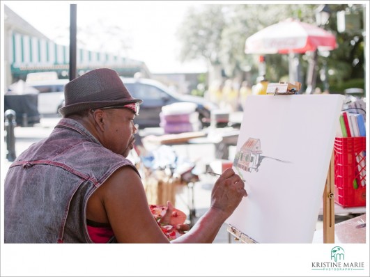 A painter outside of Cafe du Monde. 