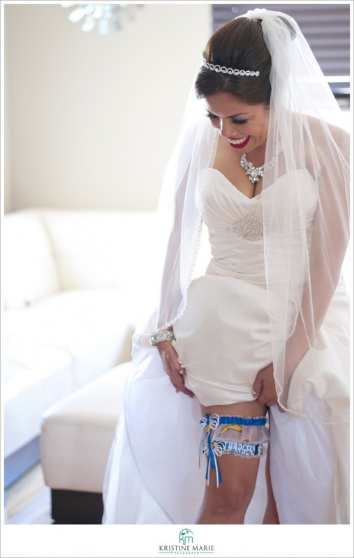 Go Chargers Garter | Beautiful Bride Getting Ready | www.KristineMariePhotography.com