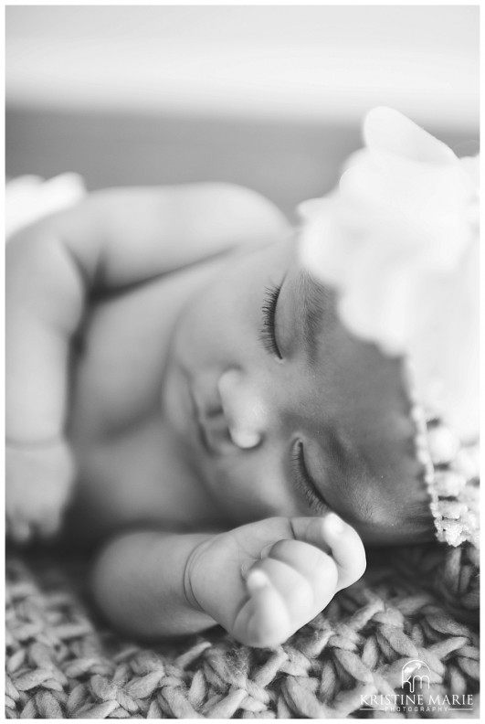 Close Up Photo of Baby's Eyelashes | San Diego Newborn Baby Photographer | Kristine Marie Photography