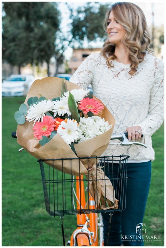 Bouquet of Flowers on Cruiser | Fanuel Park Engagement Photos | © Kristine Marie Photography