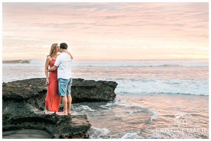 Swamis Beach Sunset Engagement Photo | Encinitas Wedding and Engagement Photographer | Kristine Marie Photography | © www.kristinemariephotography.com