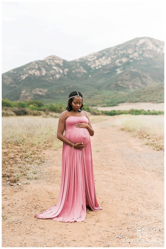 Portrait of Pregnant Mother Holding Belly |  Poway San Diego Maternity Photographer | Kristine Marie Photography © www.kristinemariephotography.com