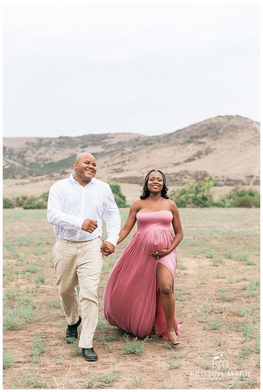 Happy Couple Maternity Photos |  Poway San Diego Maternity Photographer | Kristine Marie Photography © www.kristinemariephotography.com