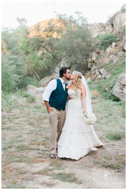 Romantic Bride and Groom Pictures | Campbell Creek Ranch Estate Weddindg Pictures | Alpine Wedding Photographer | Kristine Marie Photography | © www.kristinemariephotography.com