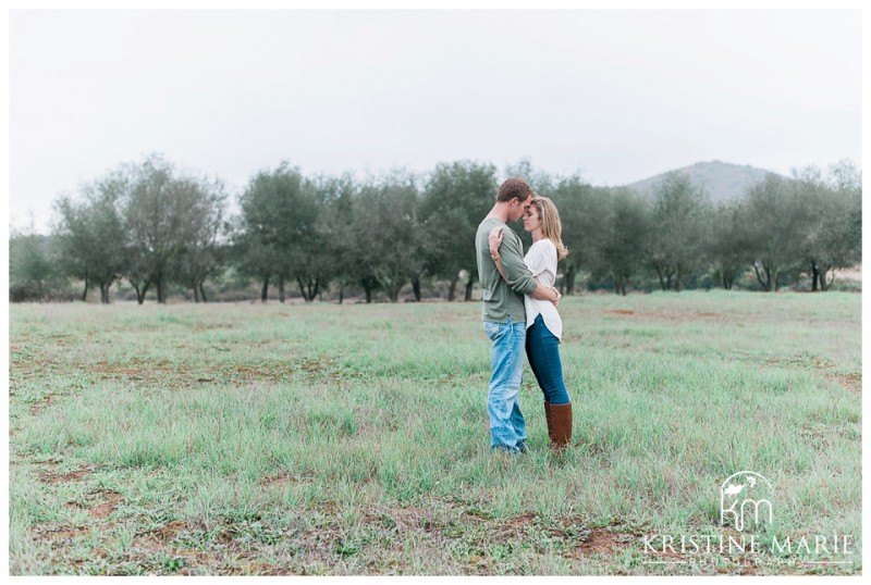 San Diego Outdoor Mountain Wintery Engagement | Iron Mountain Hiking Trail Poway | Wedding Photographer | © Kristine Marie Photography www.kristinemariephotography.com (11)