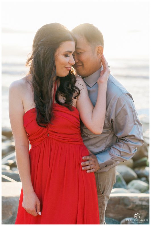 La Jolla Cove Beach Engagement Photos San Diego Photographer | © Kristine Marie Photography | www.kristinemariephotography.com (12)