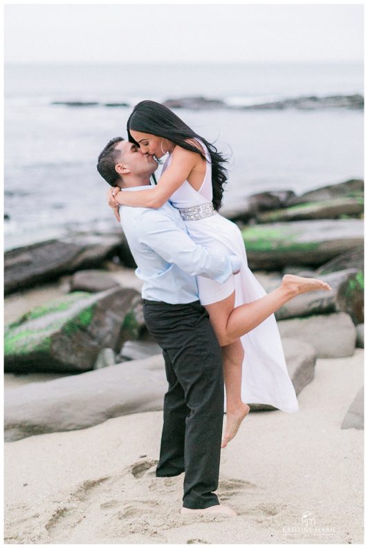 Romantic La Jolla Cove Beach Engagement | San Diego Wedding Photographer | © Kristine Marie Photography www.kristinemariephotography.com (21)