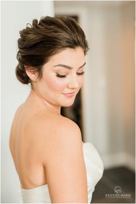 Natural Bridal Makeup | Four Seasons Hotel Wedding San Francisco Photo | © Kristine Marie Photography (43)