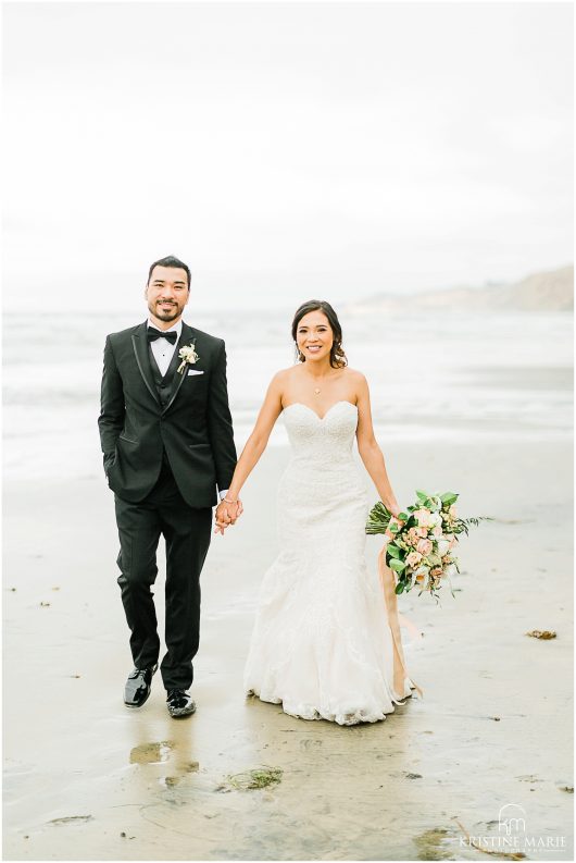 Scripps Seaside Forum Beach San Diego Wedding Photo | romantic bride groom | © Kristine Marie Photography (42)