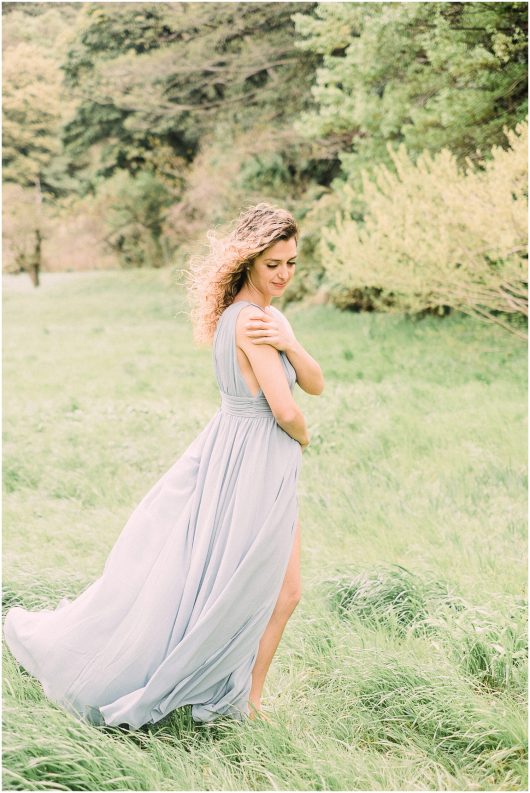 long flowy blue dress | Yokosuka Tokyo Family Couples Photographer | © Kristine Marie Photography 