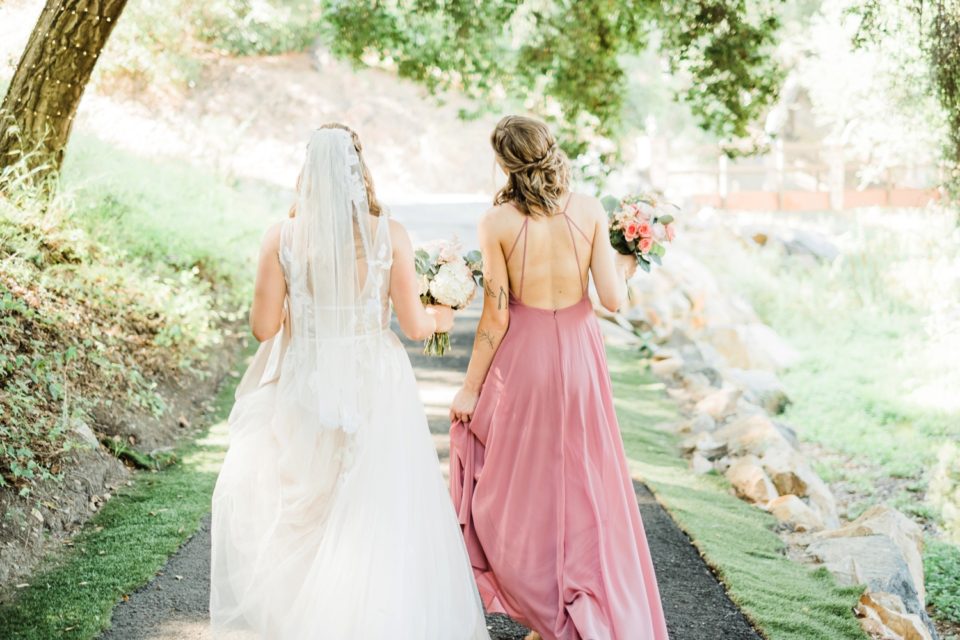 Sisters Maid of Honor Bride Los Willows Wedding Photo | Fallbrook San Diego Wedding Photographer | © Kristine Marie Photography (27)